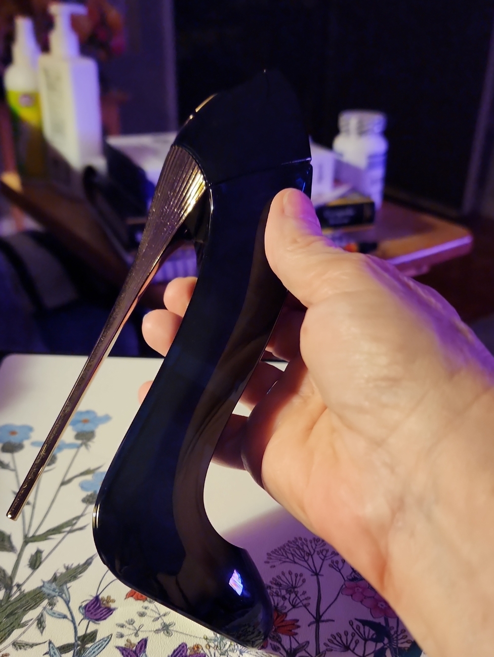 Carolina HERRERA Black Stiletto High Heel Shoe GOOD GIRL Eau De Perfume